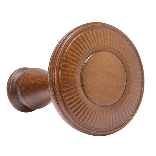 estate oak Kirsch Wood Trends Holdback Medallion